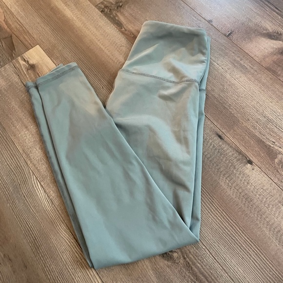 Marshall’s Leggings - Picture 2 of 3